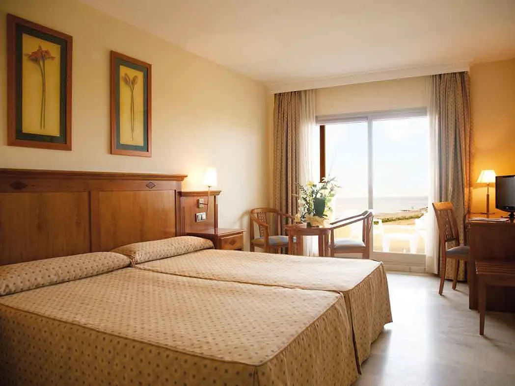 Bq Andalucia Beach Hotel Torre Del Mar 4*,